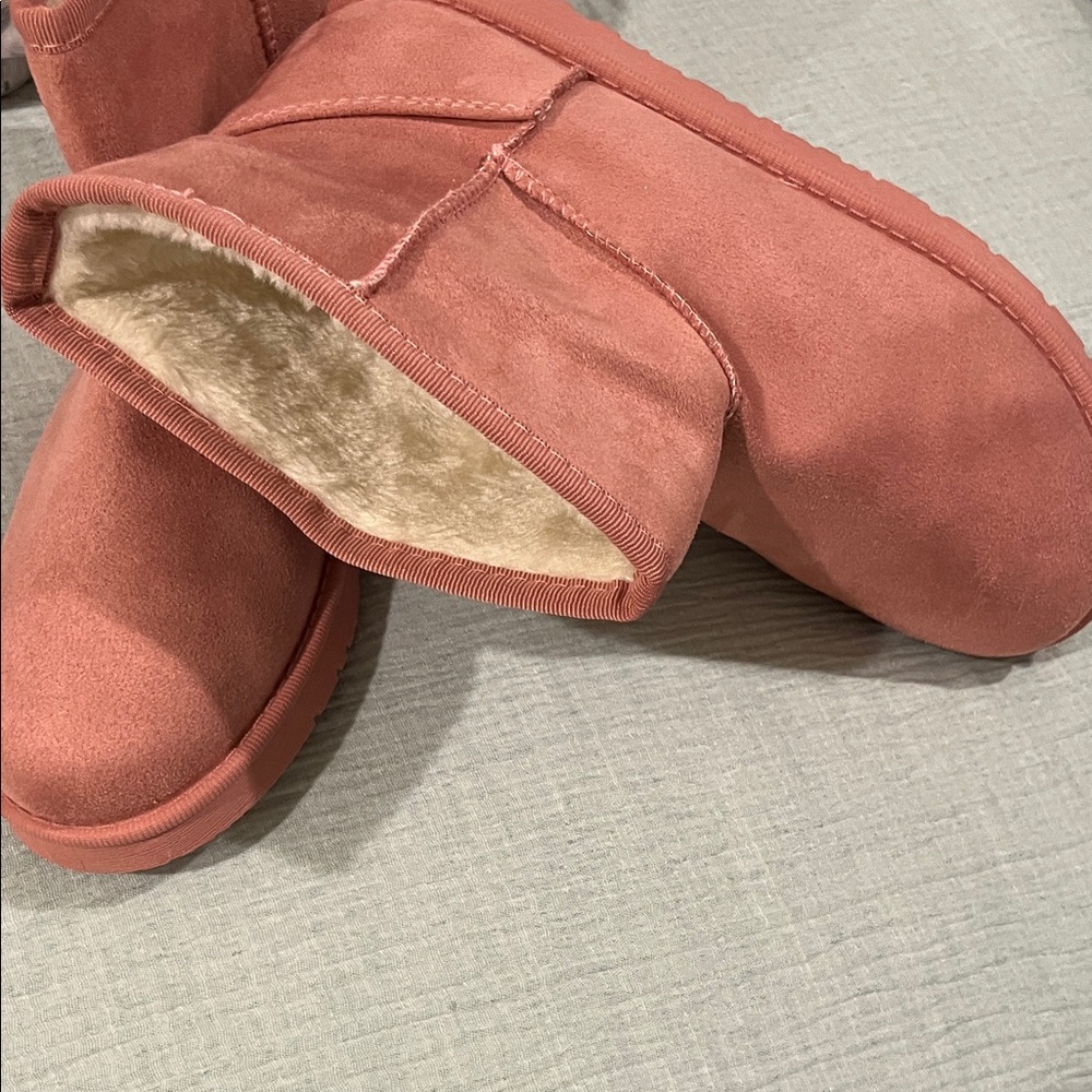 Women's Cozy Suede Winter Boots - Pink - Picture 1 of 10